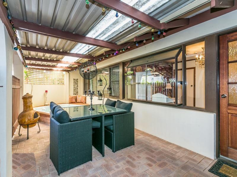 27 Ayton Way, Duncraig WA 6023