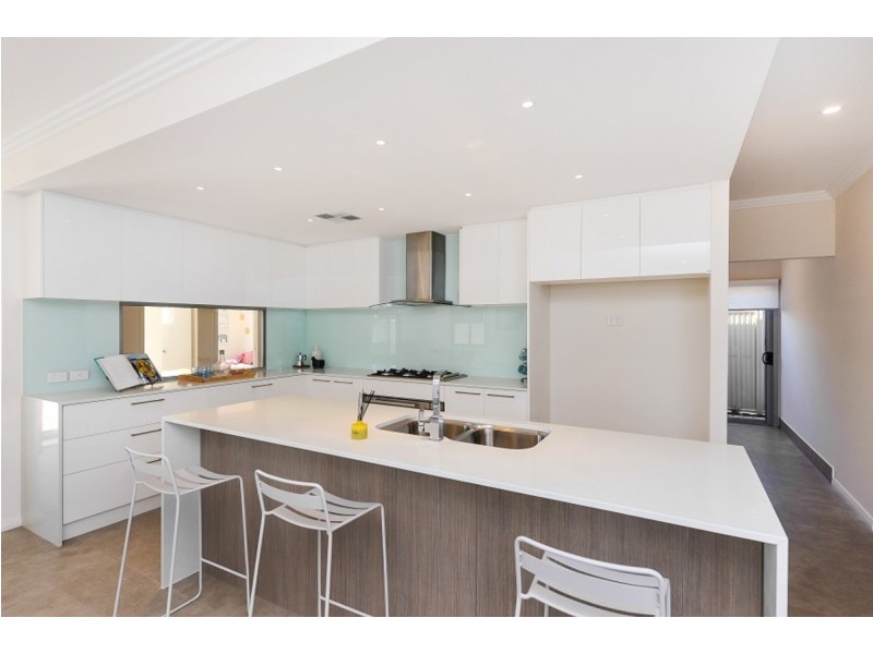 130B Forrest Road, Hamilton Hill WA 6163