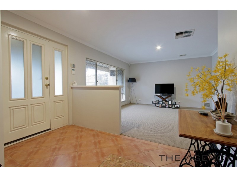 35 Templetonia Retreat, Canning Vale WA 6155