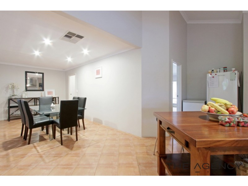 35 Templetonia Retreat, Canning Vale WA 6155