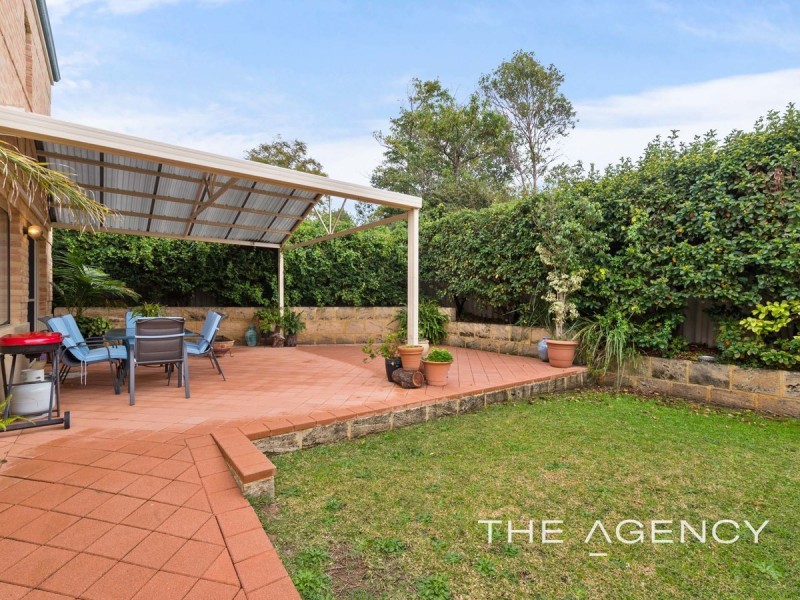 3/4 Henley Place, Attadale WA 6156