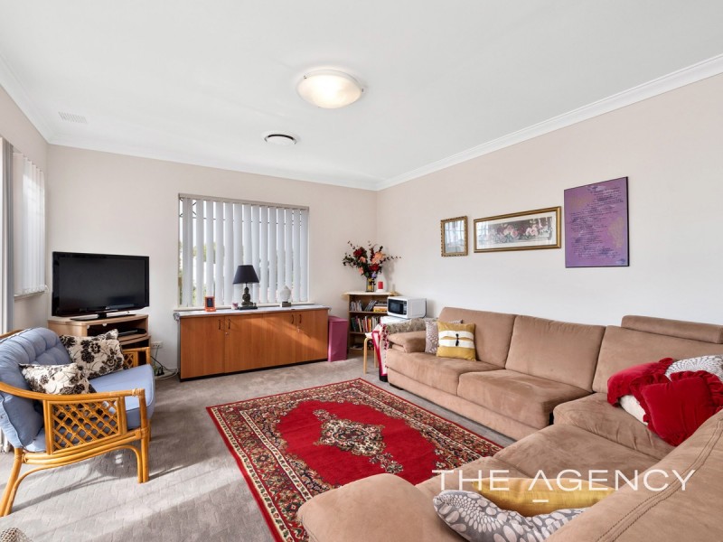 3/4 Henley Place, Attadale WA 6156