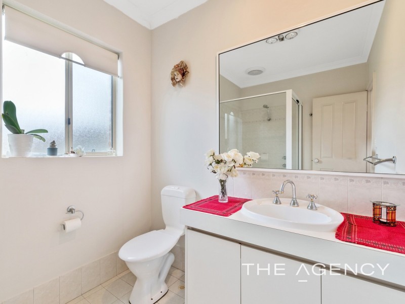 3/4 Henley Place, Attadale WA 6156