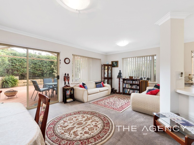 3/4 Henley Place, Attadale WA 6156
