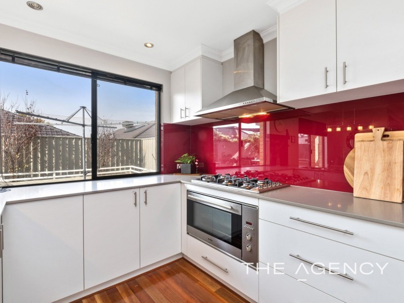 21 Blacksmith Street, Queens Park WA 6107