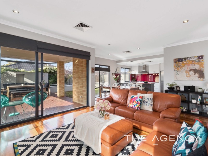 21 Blacksmith Street, Queens Park WA 6107