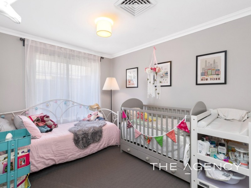 21 Blacksmith Street, Queens Park WA 6107