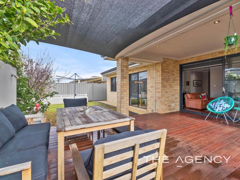 21 Blacksmith Street, Queens Park WA 6107