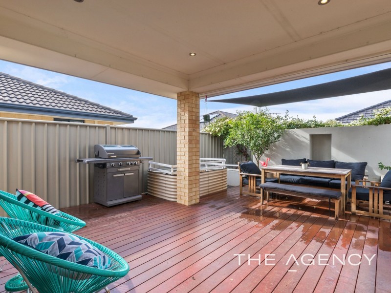 21 Blacksmith Street, Queens Park WA 6107