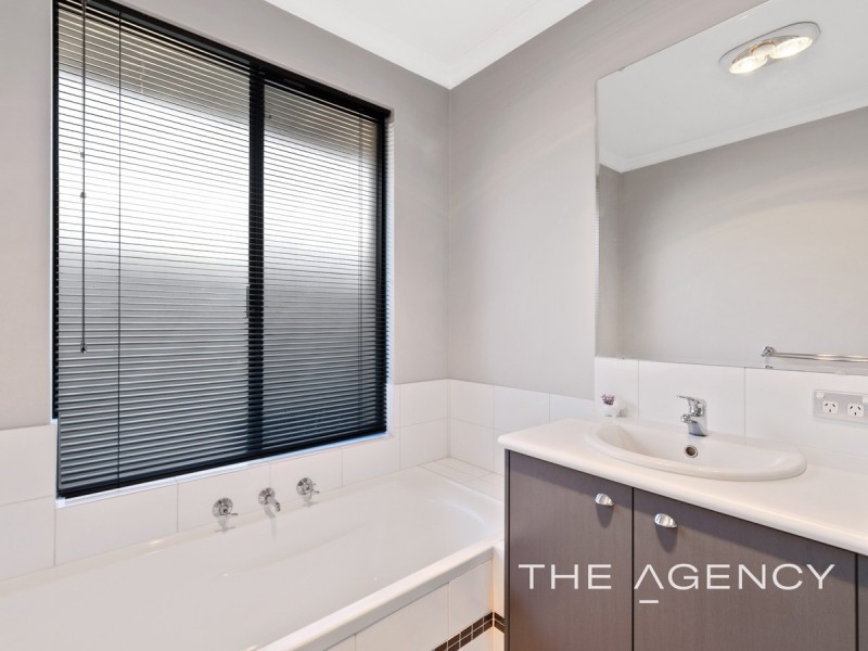 21 Blacksmith Street, Queens Park WA 6107