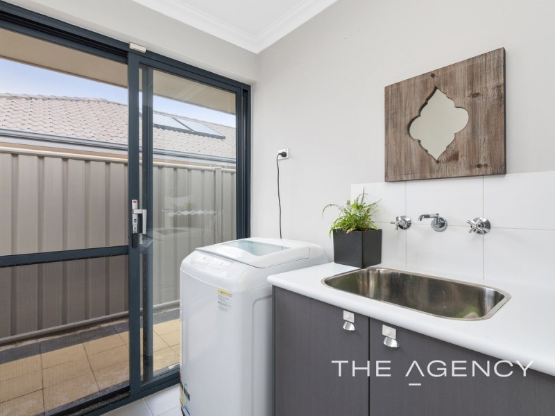 21 Blacksmith Street, Queens Park WA 6107