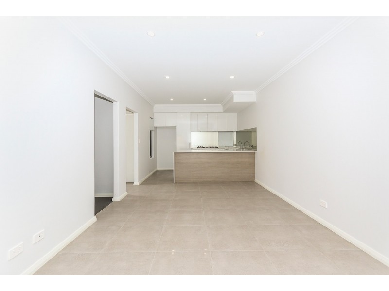 3/16 Nineham Avenue, Spearwood WA 6163