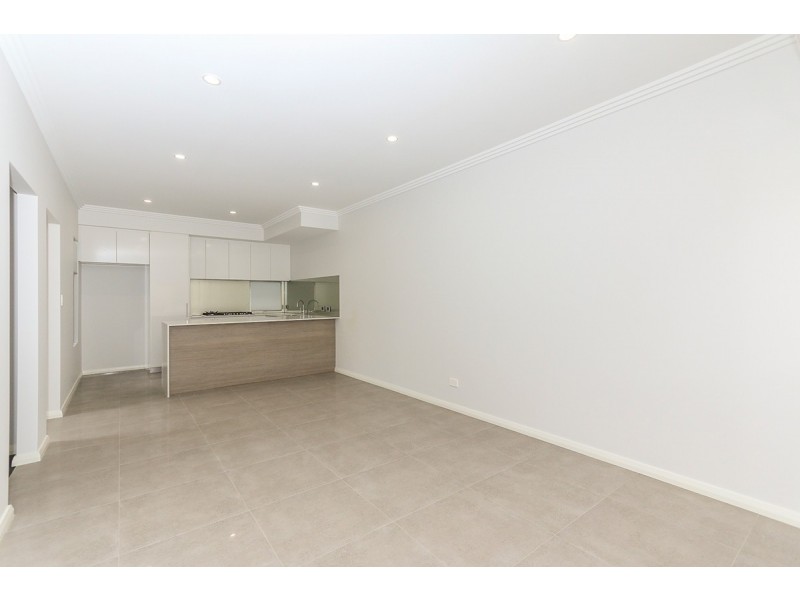 3/16 Nineham Avenue, Spearwood WA 6163