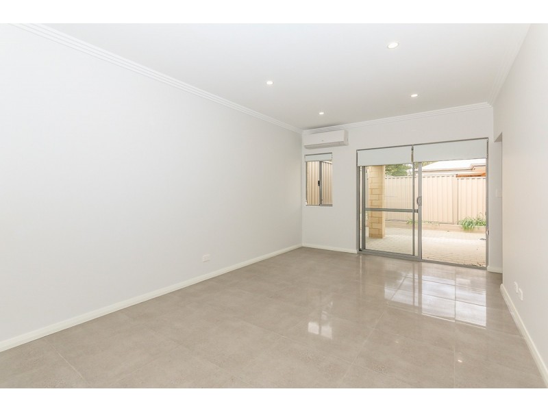 3/16 Nineham Avenue, Spearwood WA 6163