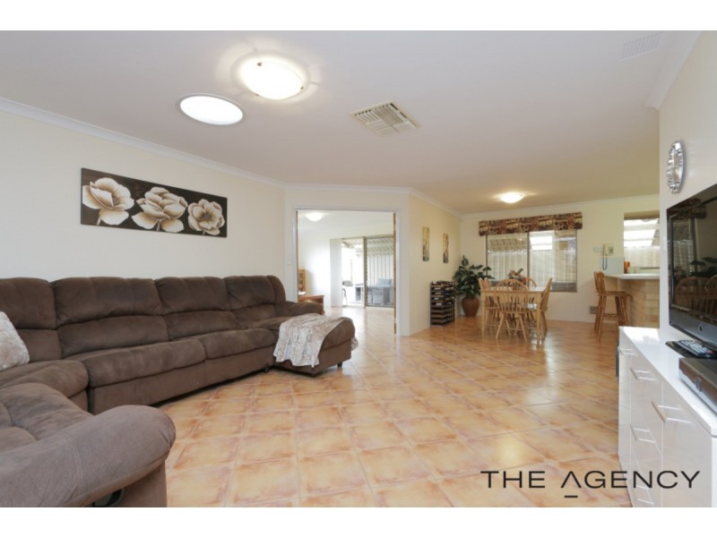 27 Rosewood Lane, Thornlie WA 6108