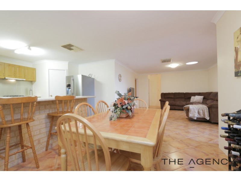 27 Rosewood Lane, Thornlie WA 6108