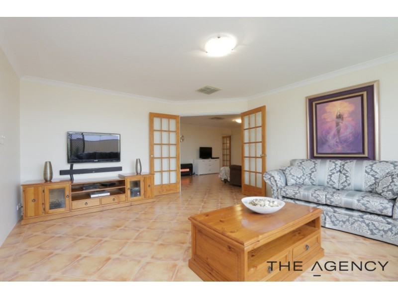 27 Rosewood Lane, Thornlie WA 6108