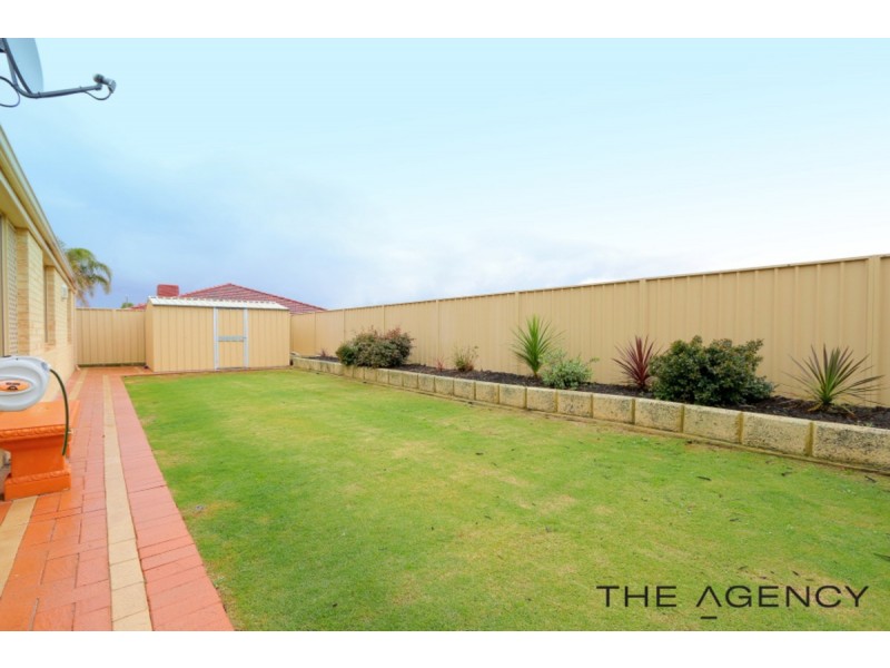 27 Rosewood Lane, Thornlie WA 6108