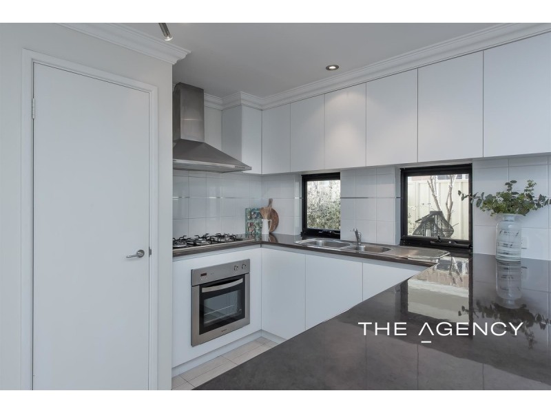 10 Cass Boulevard, Darch WA 6065