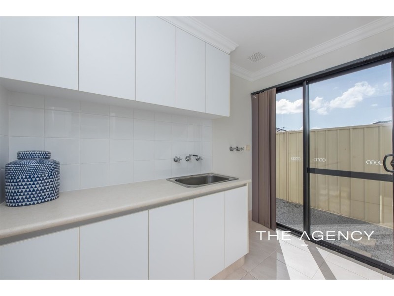 10 Cass Boulevard, Darch WA 6065