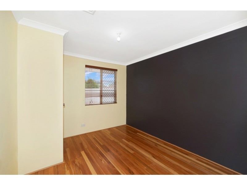 19 Latania Grove, Warnbro WA 6169