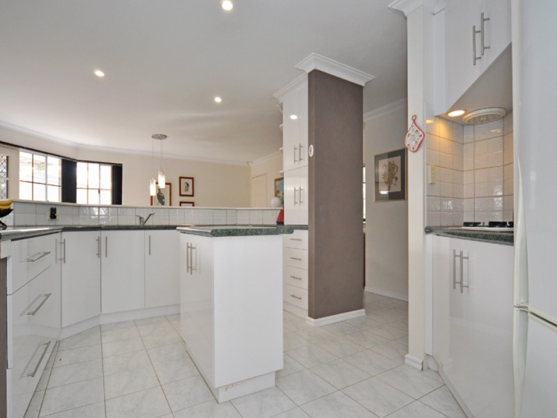 11A Yangala Close, Ocean Reef WA 6027