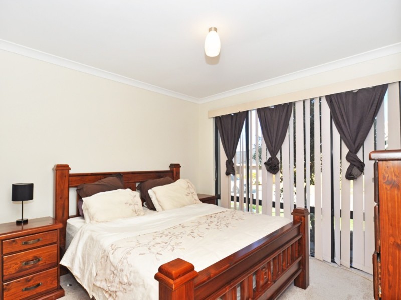 18 Zeppelin Way, Tapping WA 6065