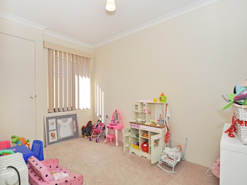 18 Zeppelin Way, Tapping WA 6065