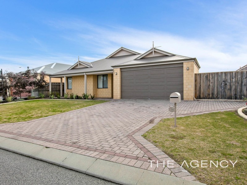 16 Splendens Turn, Halls Head WA 6210