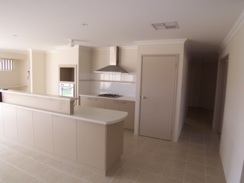 80 Shepperton Drive, Butler WA 6036