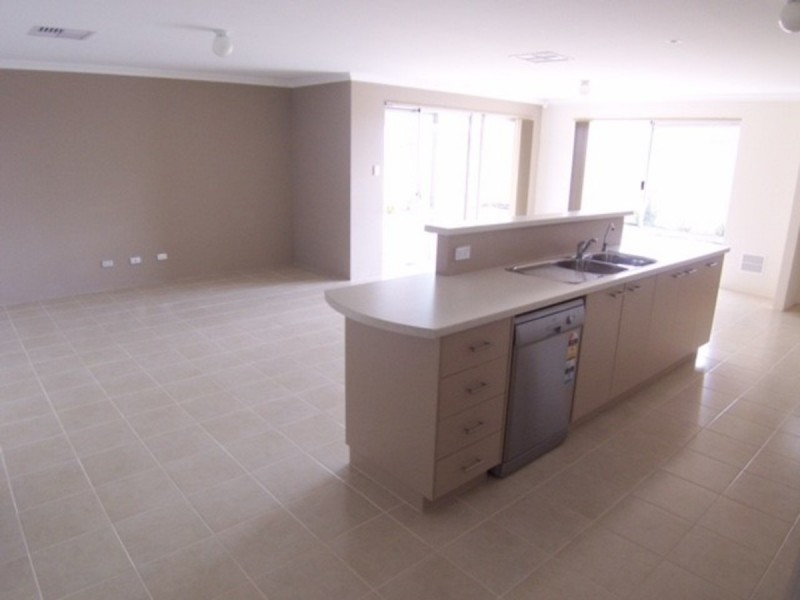 80 Shepperton Drive, Butler WA 6036