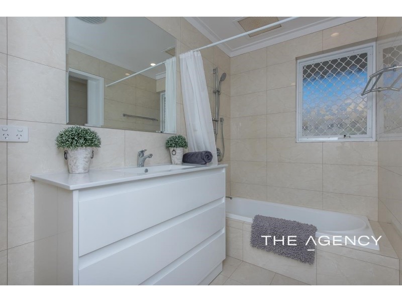 3 Lindsay Way, Padbury WA 6025