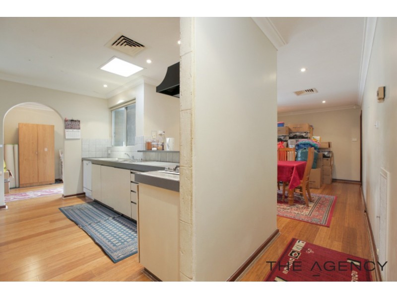 14 Mcleish Place, Thornlie WA 6108
