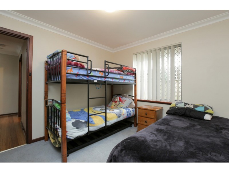14 Mcleish Place, Thornlie WA 6108