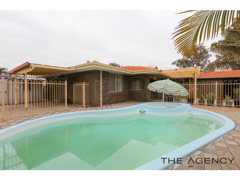 14 Mcleish Place, Thornlie WA 6108