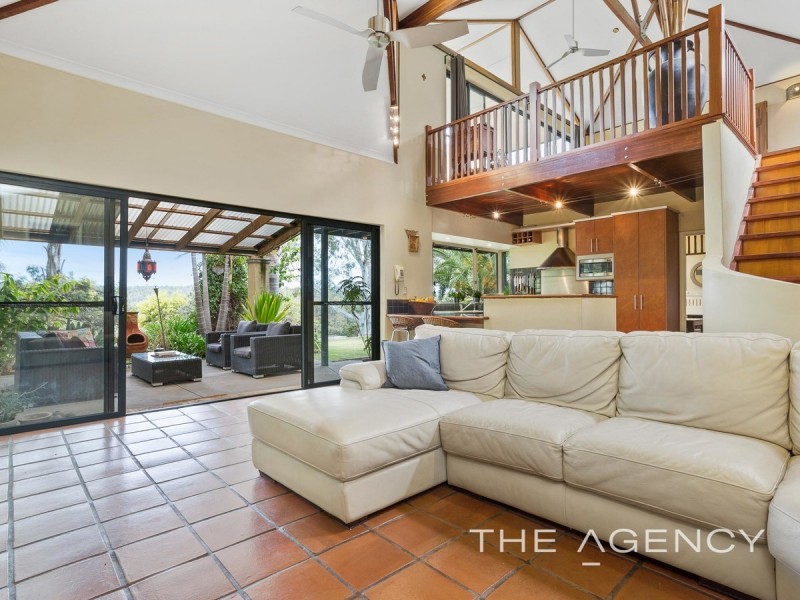 8 Rainsford Way, Parkerville WA 6081