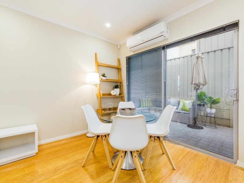 2/7 Mahlberg Avenue, Woodlands WA 6018