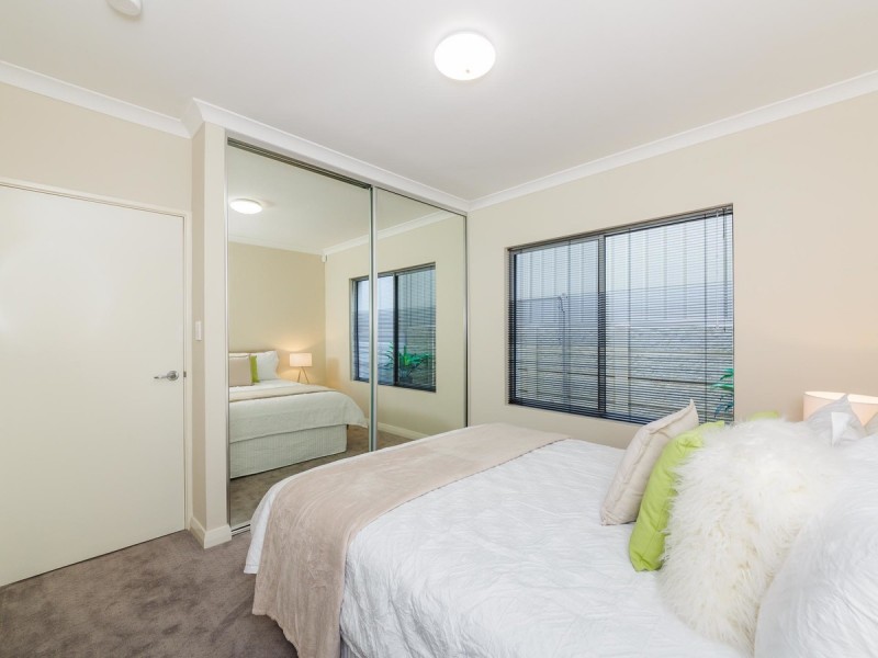 2/7 Mahlberg Avenue, Woodlands WA 6018