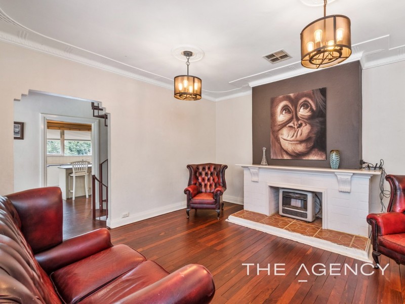 2 Scenic Drive, Maida Vale WA 6057