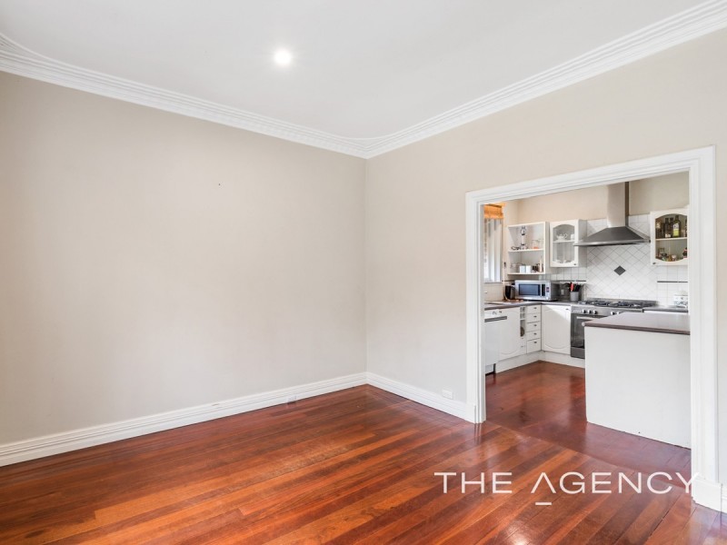 2 Scenic Drive, Maida Vale WA 6057