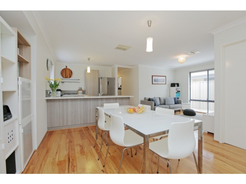 54 Holmes Street, Southern River WA 6110