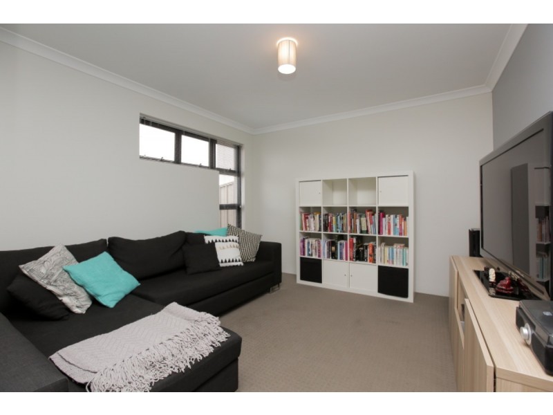 54 Holmes Street, Southern River WA 6110