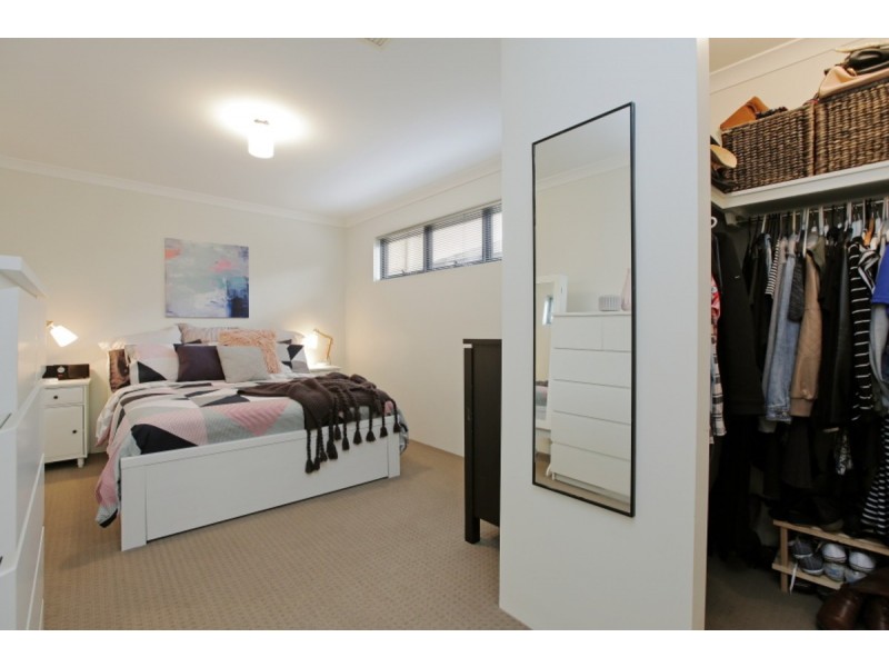 54 Holmes Street, Southern River WA 6110