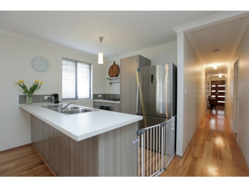 54 Holmes Street, Southern River WA 6110