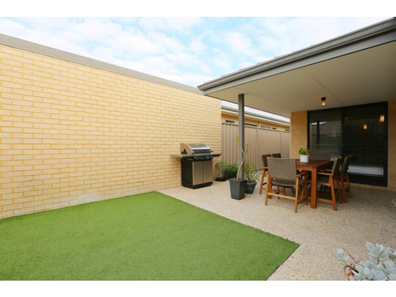 54 Holmes Street, Southern River WA 6110