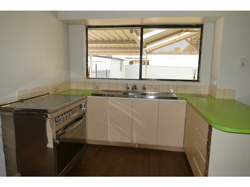 16 Bibra Drive, Bibra Lake WA 6163