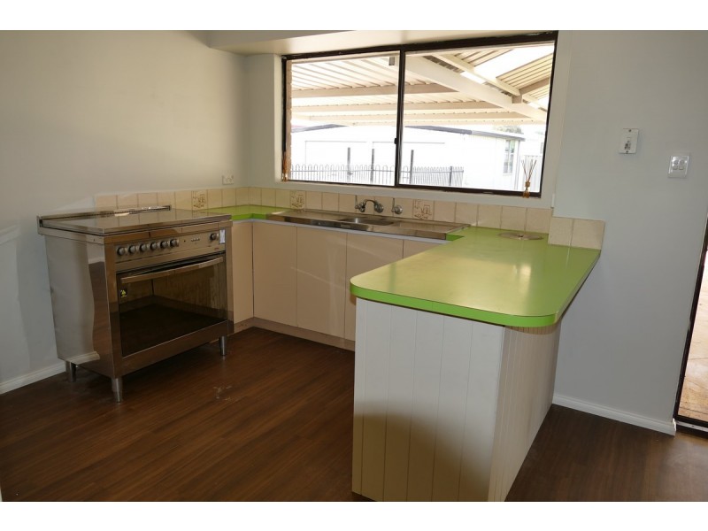 16 Bibra Drive, Bibra Lake WA 6163