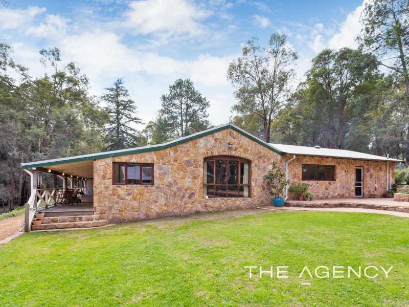 1740 Jarrah Road, Stoneville WA 6081