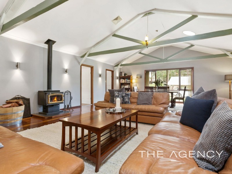 1740 Jarrah Road, Stoneville WA 6081