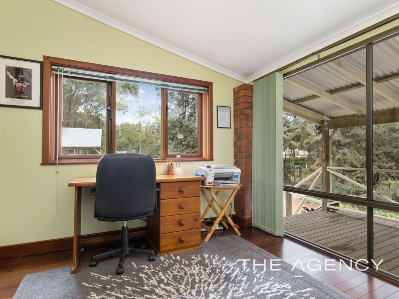 1740 Jarrah Road, Stoneville WA 6081